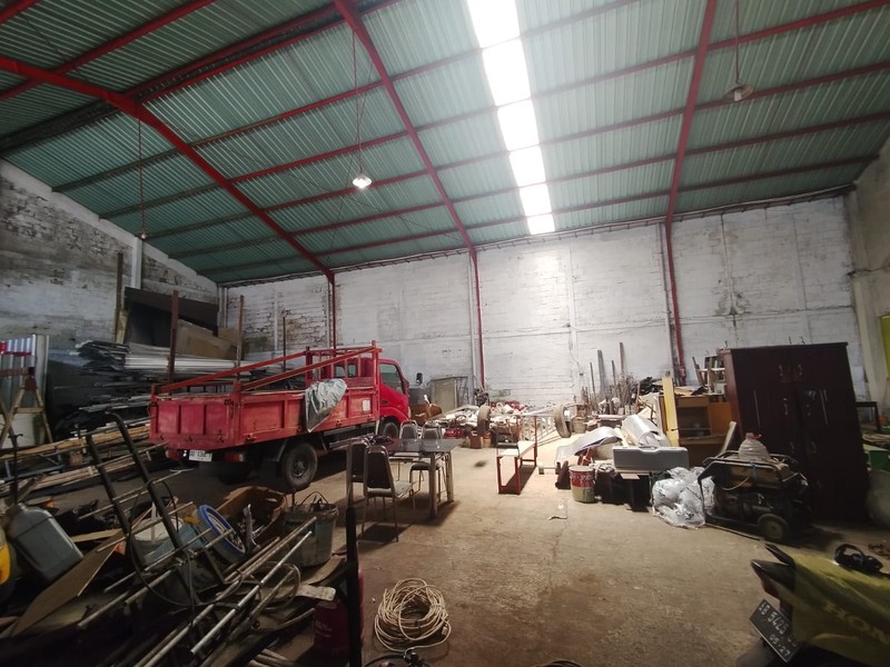 Disewakan Gudang Strategis Jl. Kabupaten, Trihanggo Akses Truk Double & Listrik 11.000 Watt