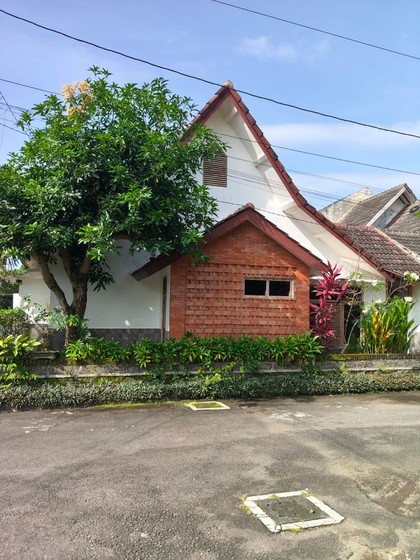 Rumah 2 Lantai Strategis di Dalam Perumahan Hanya 5 Menit ke Sleman City Hall, Sariharjo, Ngaglik, Sleman