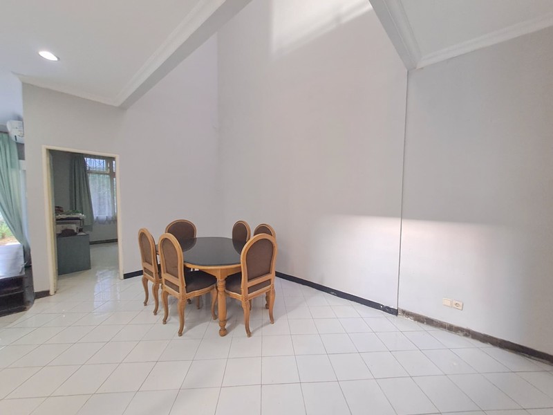 Rumah di Kasuari Sektor 9 Bintaro Dekat Pintu Tol