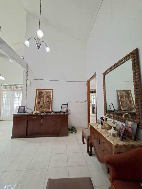 Rumah Hoek Siap Huni dengan Hunian Nyaman dan Asri di @Bintaro