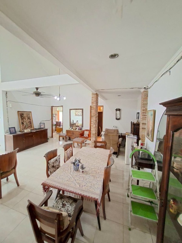 Rumah Hoek Siap Huni dengan Hunian Nyaman dan Asri di @Bintaro