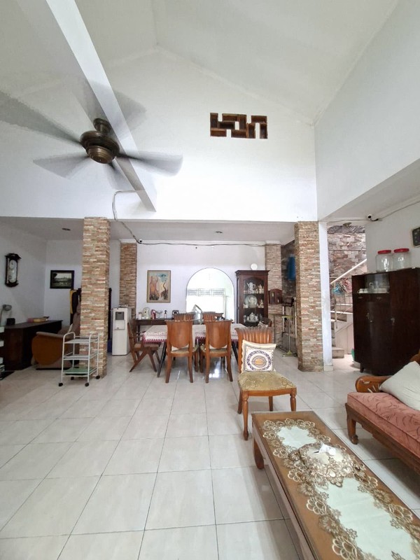 Rumah Hoek Siap Huni dengan Hunian Nyaman dan Asri di @Bintaro