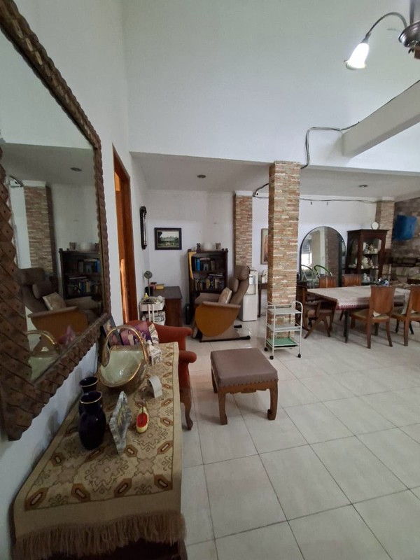 Rumah Hoek Siap Huni dengan Hunian Nyaman dan Asri di @Bintaro