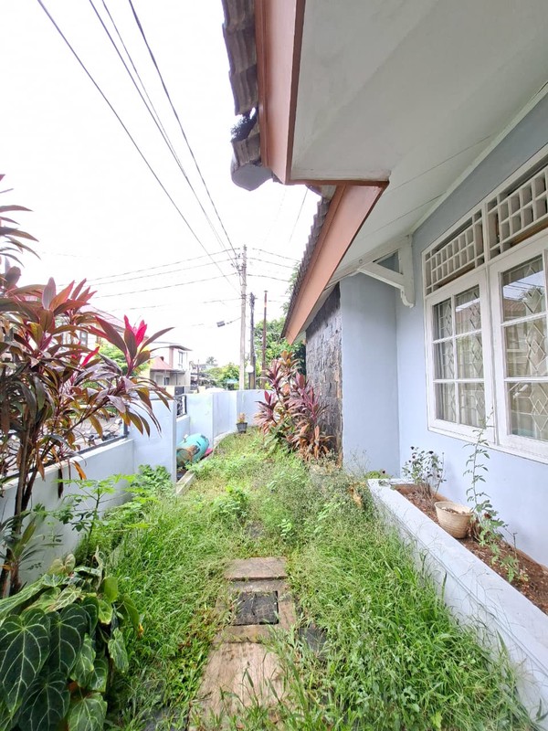 Rumah Hoek Siap Huni dengan Hunian Nyaman dan Asri di @Bintaro