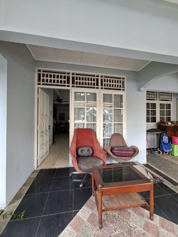 Rumah Hoek Siap Huni dengan Hunian Nyaman dan Asri di @Bintaro