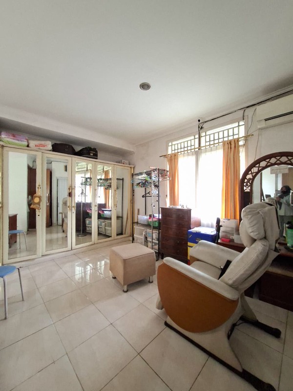 Rumah Hoek Siap Huni dengan Hunian Nyaman dan Asri di @Bintaro