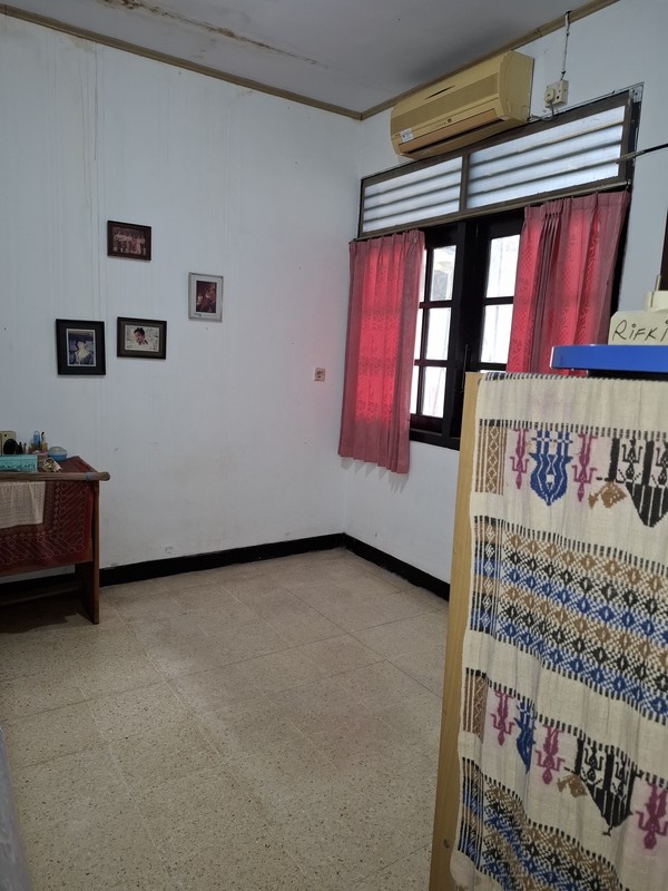 Dijual Rumah Strategis di Pondok Gede - Jl Raya Housing Blok M No 5, Lokasi Nyaman & Akses Mudah ke Jakarta