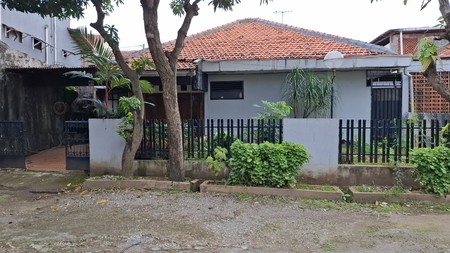 Dijual Rumah Strategis di Pondok Gede - Jl Raya Housing Blok M No 5, Lokasi Nyaman & Akses Mudah ke Jakarta
