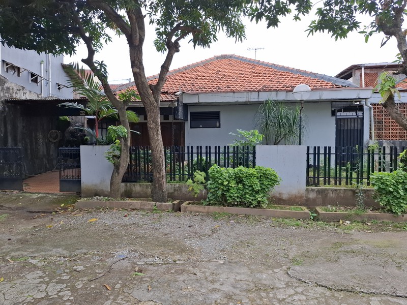 Dijual Rumah Strategis di Pondok Gede - Jl Raya Housing Blok M No 5, Lokasi Nyaman & Akses Mudah ke Jakarta