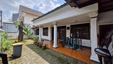 Dijual Rumah Lokasi Strategis Di Jl. Seroja, Cipete, Jakarta Selatan