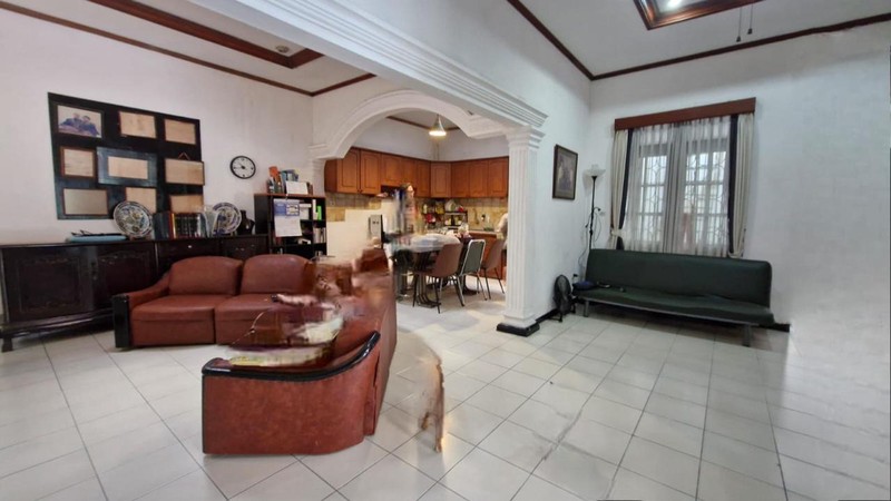 Dijual Rumah Lokasi Strategis Di Jl. Seroja, Cipete, Jakarta Selatan