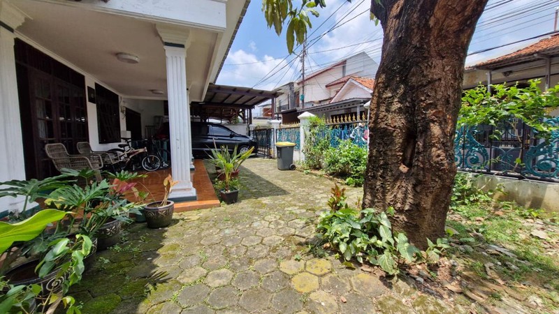 Dijual Rumah Lokasi Strategis Di Jl. Seroja, Cipete, Jakarta Selatan