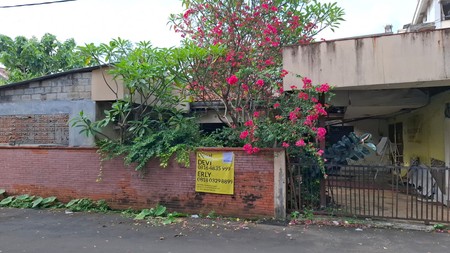 Dijual Rumah Hitung Tanah di Jl Raya Pasar Minggu - Lokasi Super Strategis Pejaten Barat!