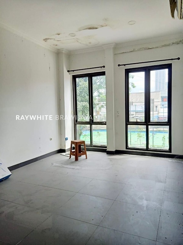 Ruko Gandeng  Lantai Lokasi Strategis Area Karawaci 