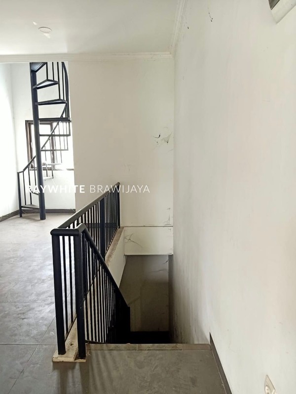 Ruko Gandeng  Lantai Lokasi Strategis Area Karawaci 