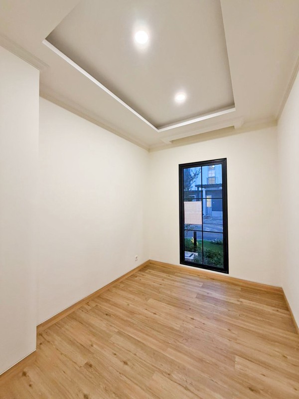 Rumah Cantik di Cluster Louise Summarecon Gading Serpong - Hunian Premium Siap Huni