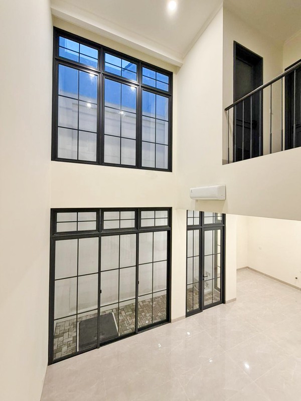 Rumah Cantik di Cluster Louise Summarecon Gading Serpong - Hunian Premium Siap Huni