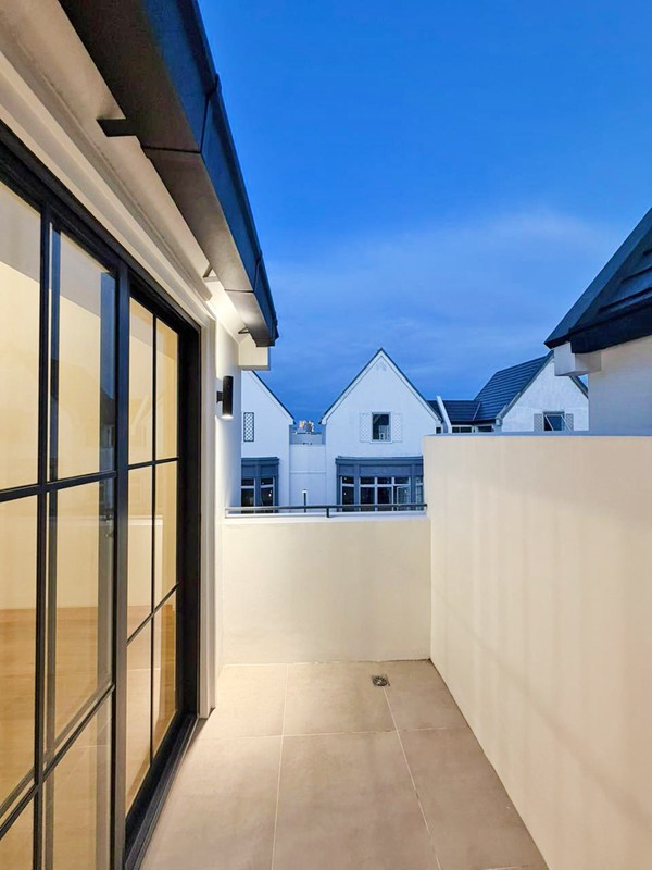 Rumah Cantik di Cluster Louise Summarecon Gading Serpong - Hunian Premium Siap Huni