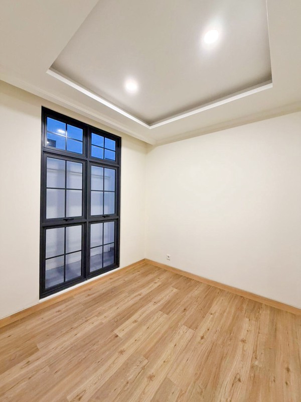 Rumah Premium di Louise Summarecon Gading Serpong - Cluster Elite & Aman