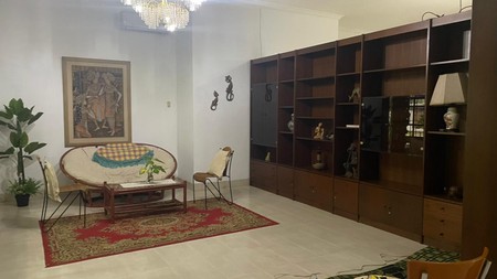 Rumah Lingkungan Asri Di Kebayoran Baru