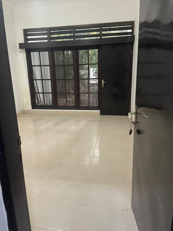 Rumah Lingkungan Asri Di Kebayoran Baru