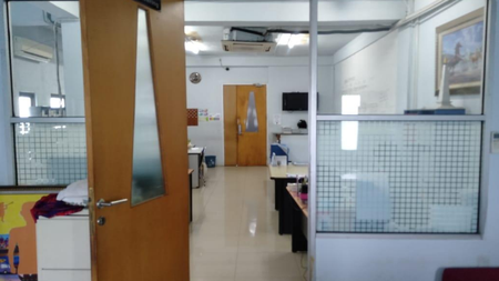 Ruko 5 Lantai Siap Pakai | Lt 95 m2 | LB 284 m2 | Kamar Mandi 4, Daerah Jakarata Utara