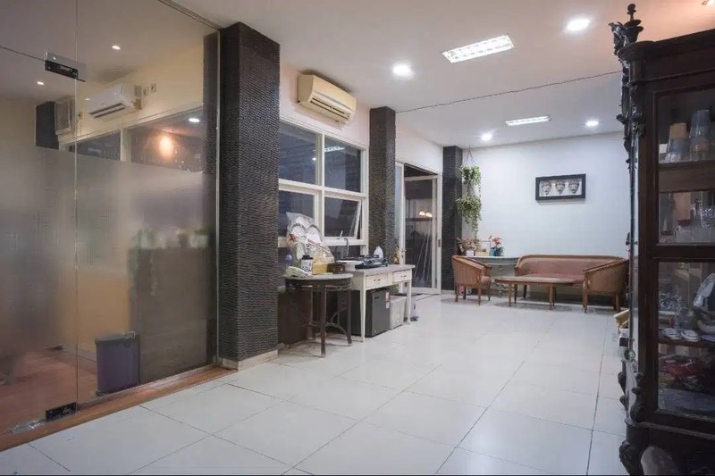 Rumah Strategis 0 Jl Trunojoyo Surabaya Pusat