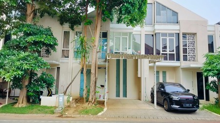 Rumah Dijual Grand Island Pakuwon City Surabaya Timur 2 lantai Siap Huni