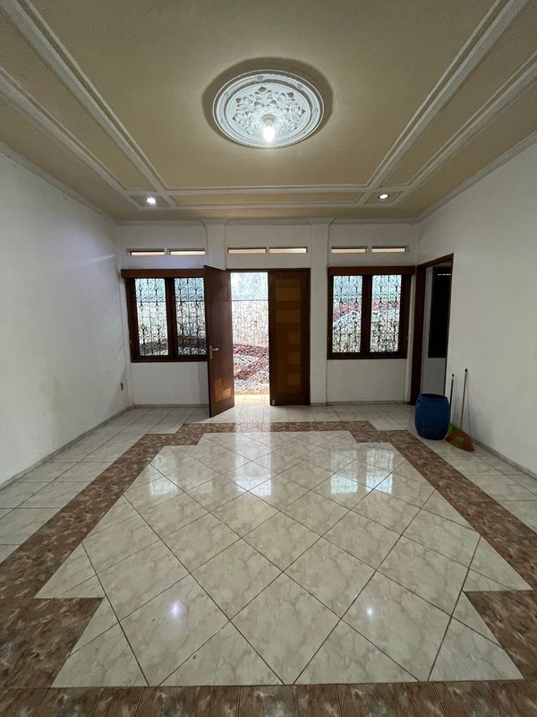 Di Jual Rumah Cempaka Putih Tengah Jakarta Pusat 