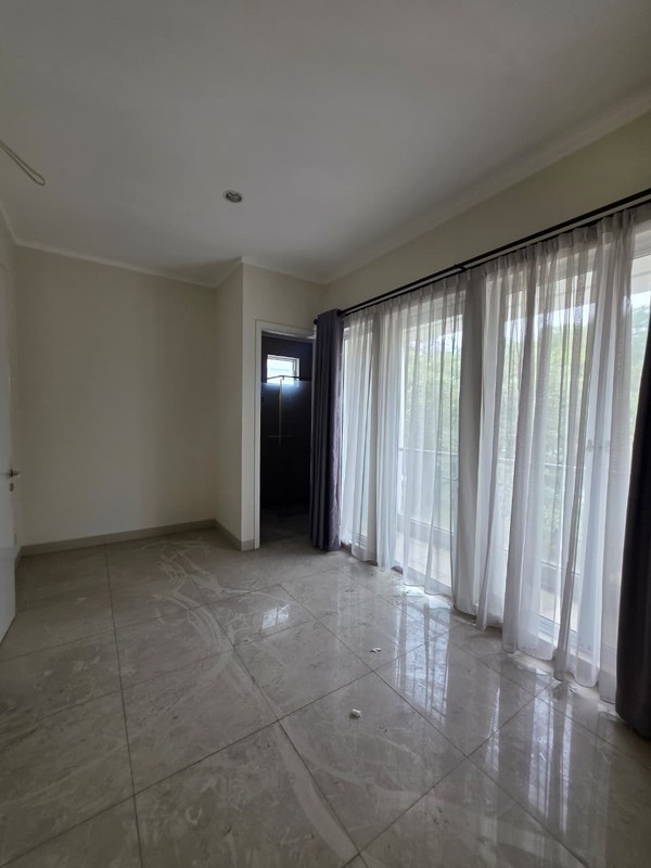 Rumah Bagus,dalam cluster di Bintaro Jaya 9