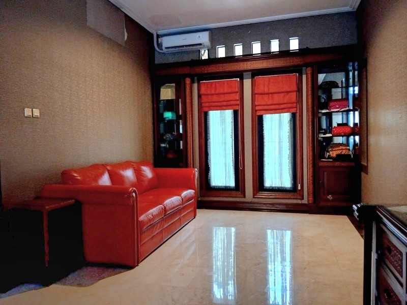 Rumah Bagus Di Jl S Cimandiri BSD Tangerang Selatan