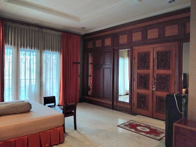 Rumah Bagus Di Jl S Cimandiri BSD Tangerang Selatan