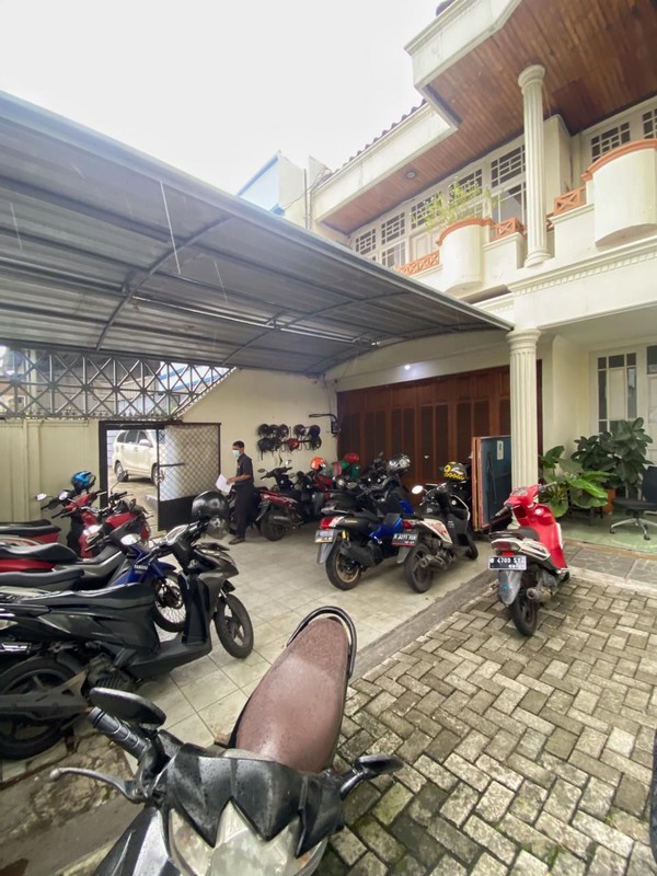 Rumah Bagus Di Jl Cempaka Pesanggrahan Jakarta Selatan