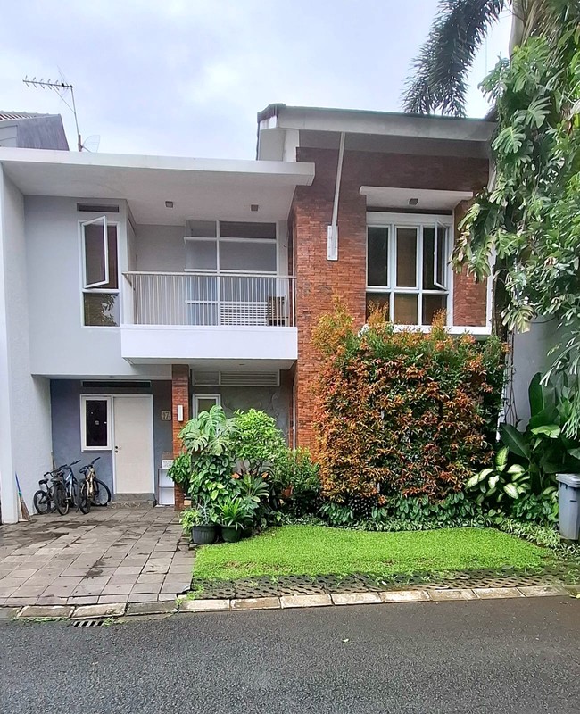 Rumah Bagus Di Permata Calista Bintaro Jaya Sektor 9