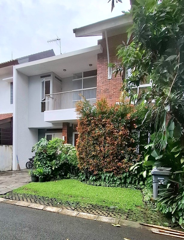 Rumah Bagus Di Permata Calista Bintaro Jaya Sektor 9
