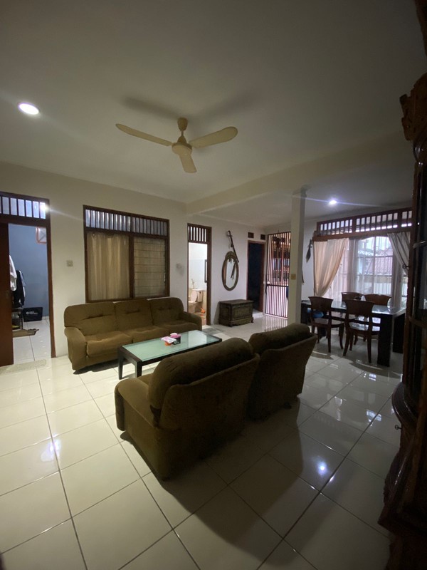 Rumah Bagus Di Karya Indah Village, Jurang Mangu Timur Pondok Aren