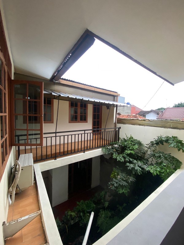 Rumah Bagus Di Karya Indah Village, Jurang Mangu Timur Pondok Aren