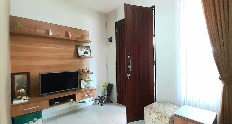 Rumah Minimalis  Dekat Bintaro dan Stasiun Kereta Api Full Furnished