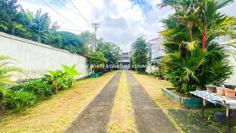 Tanah dan Bangunan Luas Strategis di Pancoran Jakarta Selatan - Dekat Gatot Subroto & Kuningan