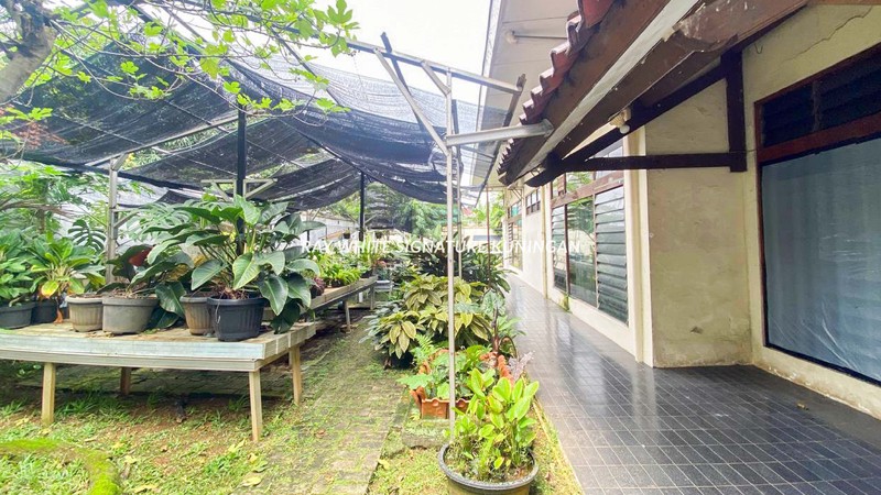 Tanah dan Bangunan Luas Strategis di Pancoran Jakarta Selatan - Dekat Gatot Subroto & Kuningan