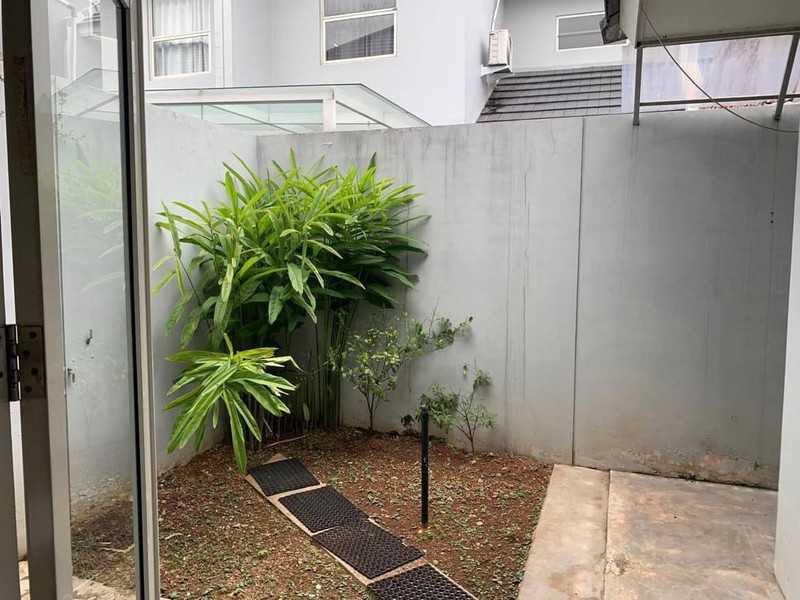 Rumah Bagus Di Suvarna Sutera Sari Cluster Bahana Sindang Jaya, Tangerang