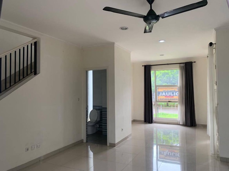 Rumah Bagus Di Suvarna Sutera Sari Cluster Bahana Sindang Jaya, Tangerang