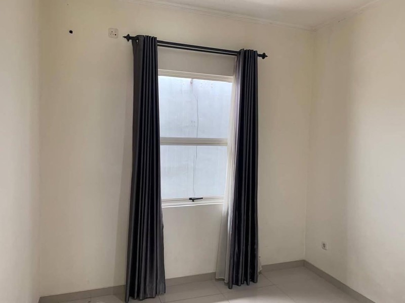 Rumah Bagus Di Suvarna Sutera Sari Cluster Bahana Sindang Jaya, Tangerang