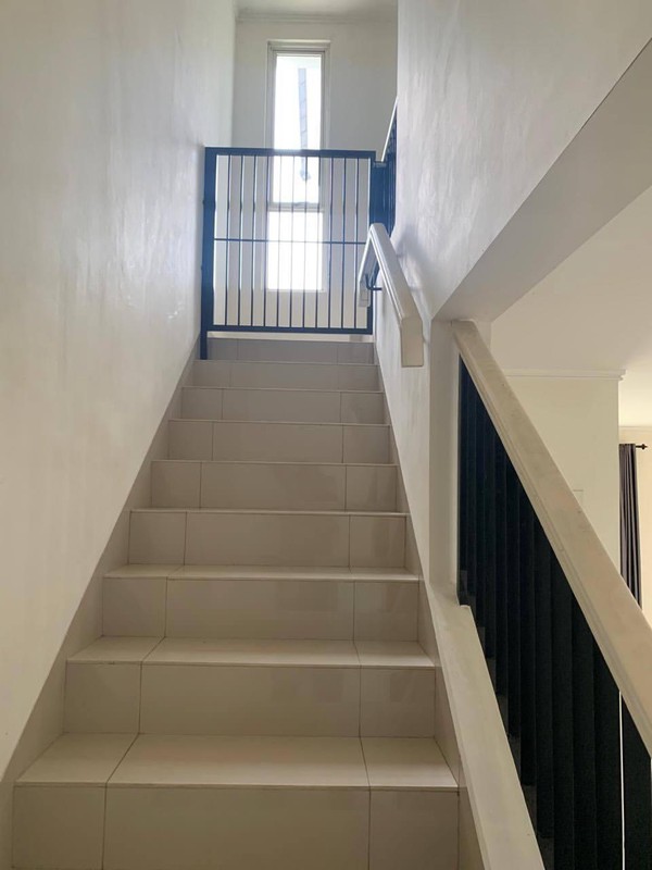 Rumah Bagus Di Suvarna Sutera Sari Cluster Bahana Sindang Jaya, Tangerang