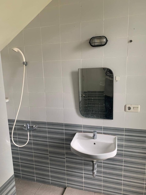 Rumah Bagus Di Suvarna Sutera Sari Cluster Bahana Sindang Jaya, Tangerang