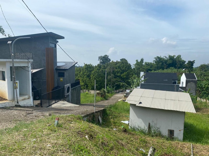 Tanah Kavling dalam Cluster Inlight City View Sindanglaya