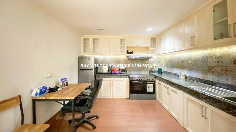 Rumah 3 Lantai Siap Huni di Menteng Wadas, Setiabudi, Jakarta Selatan