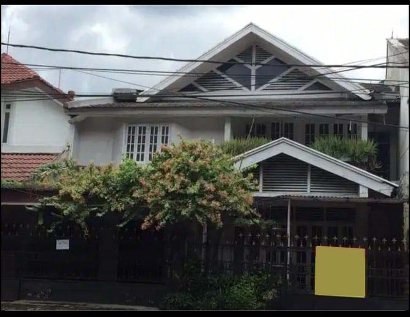 Rumah 2 Lantai Semi Furnished | Dekat Stasiun KRL & MRT | Dekat Halte | Siap Huni Dengan Hunian Yang Nyaman @Bintaro