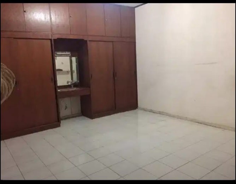 Rumah 2 Lantai Semi Furnished | Dekat Stasiun KRL & MRT | Dekat Halte | Siap Huni Dengan Hunian Yang Nyaman @Bintaro