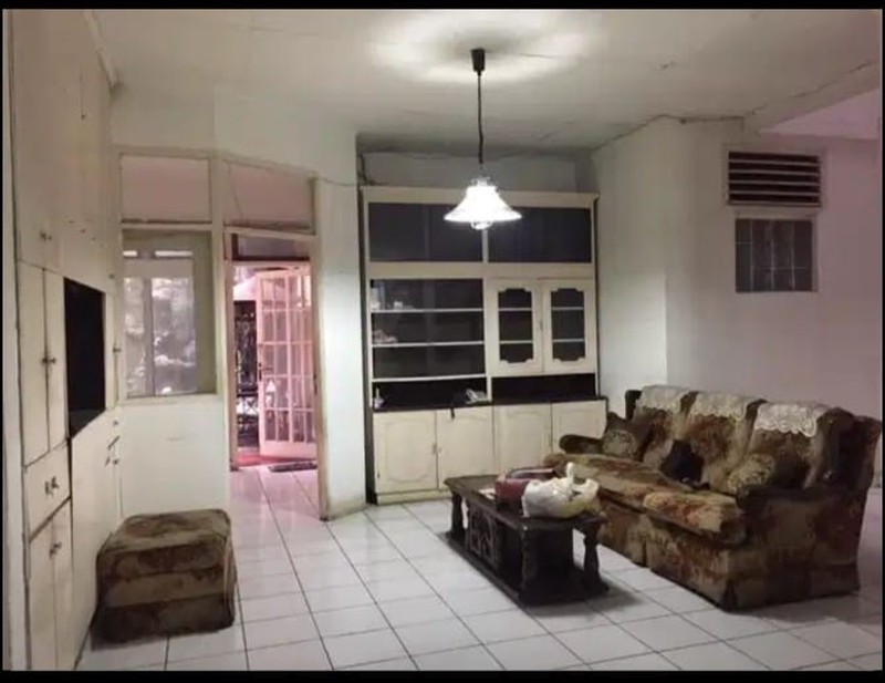 Rumah 2 Lantai Semi Furnished | Dekat Stasiun KRL & MRT | Dekat Halte | Siap Huni Dengan Hunian Yang Nyaman @Bintaro.